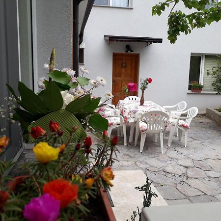 Guest House Sahat Hill Plovdiv Exterior photo